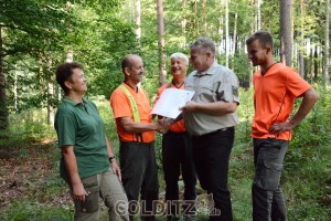 Auszeichnung für 40 Jahre treue Dienste im Wald