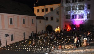 Findet den Weg durch das Lichterlabyrinth