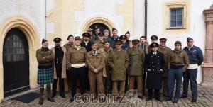 Britische Offiziere zu Gast im Schloss Colditz