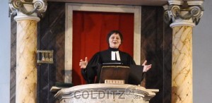 Die Predigt hält Pfarrerin Dorothea Schanz