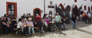 Ostern bei einem Eis, Kaffee, Schokolade oder Zuckerwatte genießen