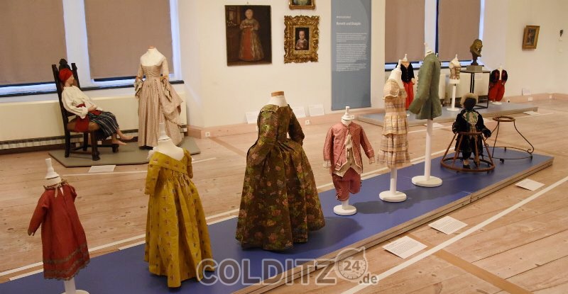400 Jahre Geschichte der Kindermode im Schloss Rochsburg