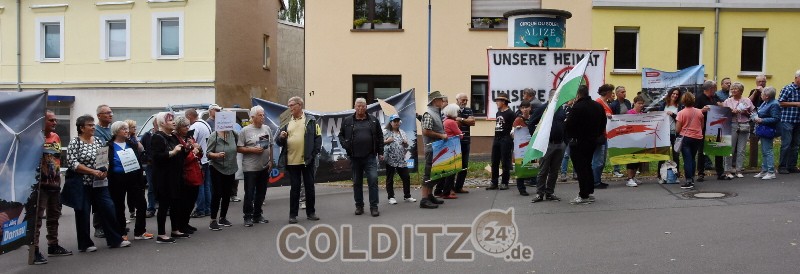 DEMO vor der Kreistagssitzung am 10.9.25 in Borna