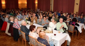 Na gugge, die klatschen sogar noch...