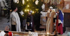 Wir bitten um eine Bleibe, meine Frau ist hoch-schwanger