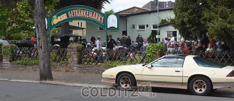 Oldtimer-Frühschoppen in der Hofamnns Getränke-Oase