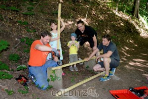 auch die Bänke auf dem Wanderweg brauchen ab und zu Pflege...